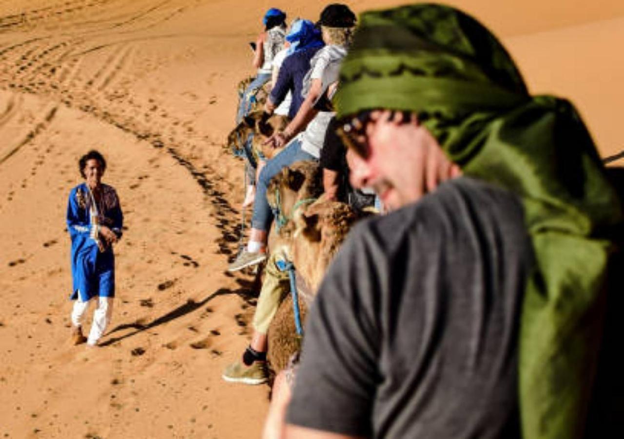 Desert Glamping Experience เมอร์ซูกา ภายนอก รูปภาพ