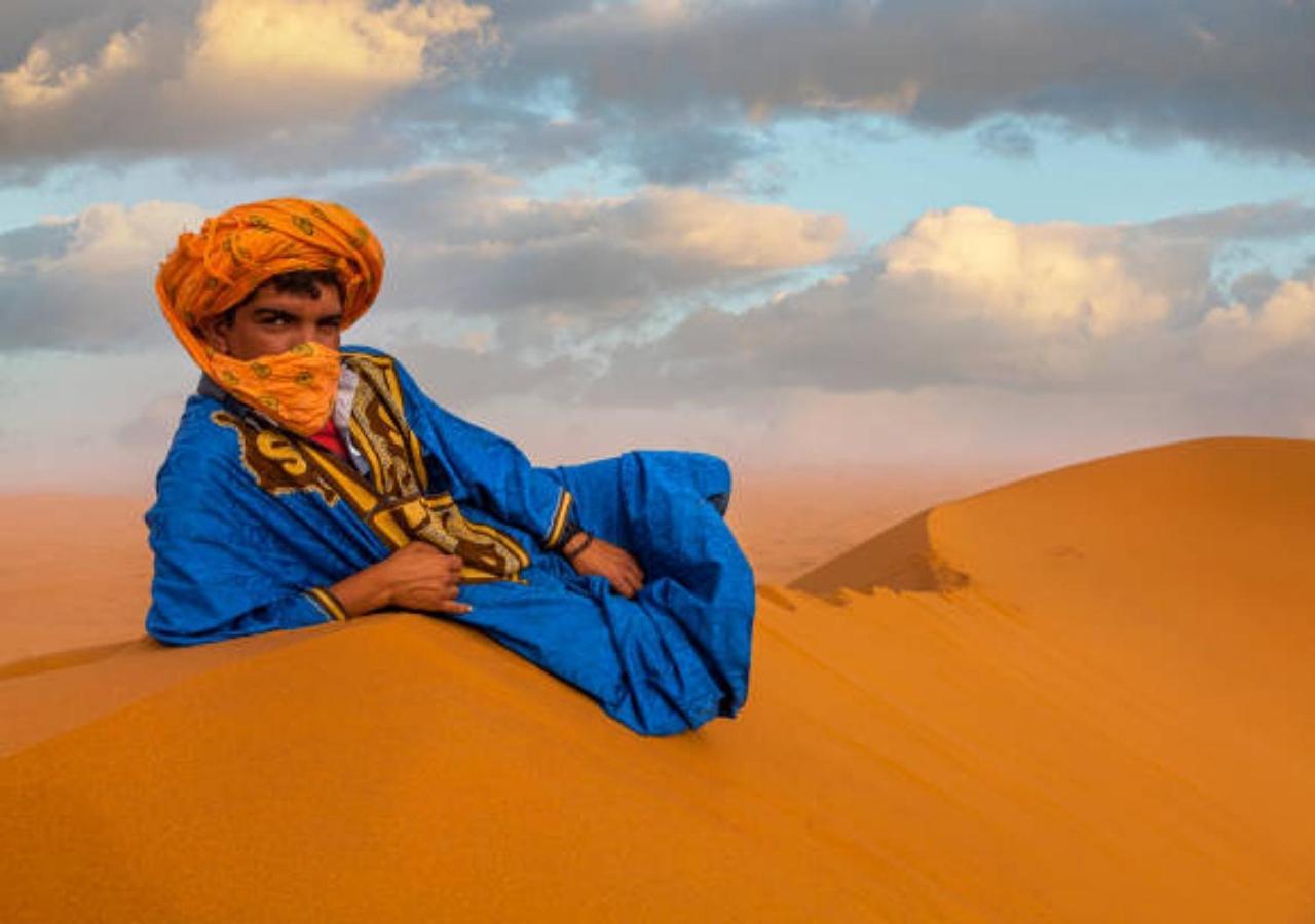 Desert Glamping Experience เมอร์ซูกา ภายนอก รูปภาพ