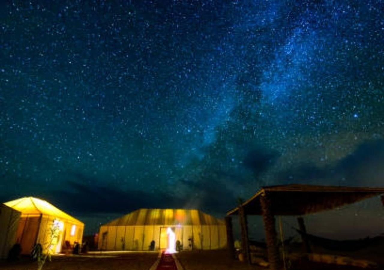 Desert Glamping Experience เมอร์ซูกา ภายนอก รูปภาพ