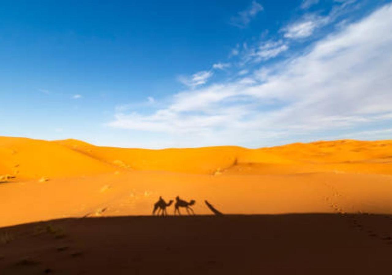 Desert Glamping Experience เมอร์ซูกา ภายนอก รูปภาพ