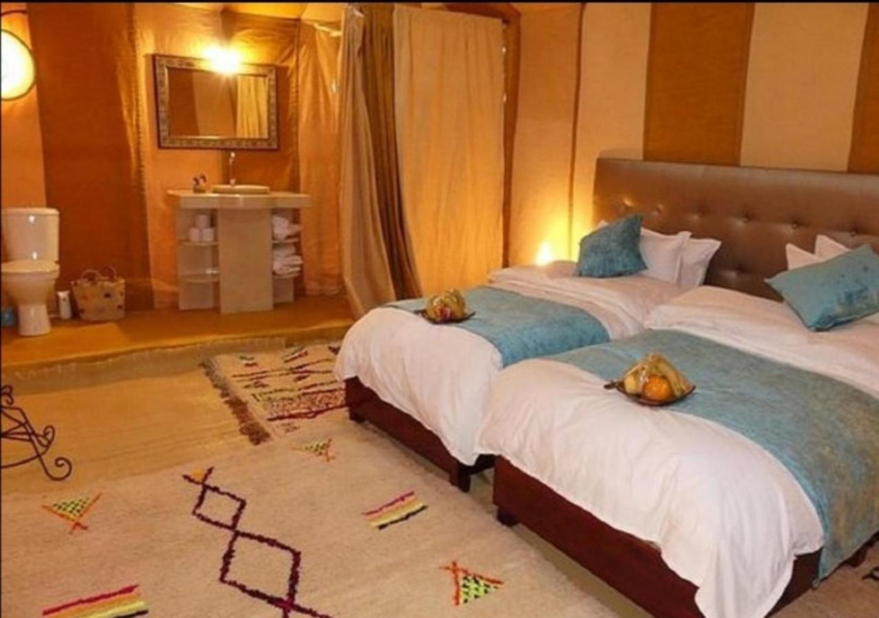Desert Glamping Experience เมอร์ซูกา ภายนอก รูปภาพ
